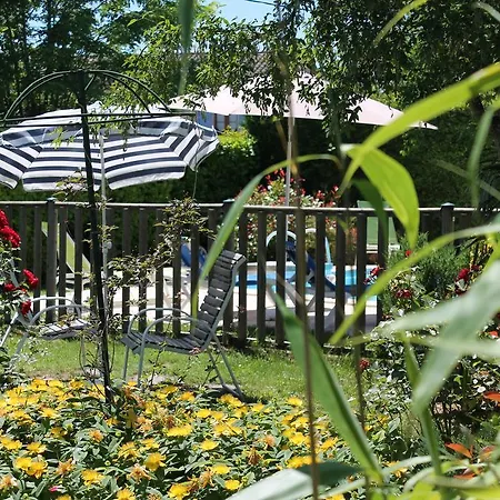 Logis Hotels- De La Tour - Et Restaurant 2* Sauzet (Lot)