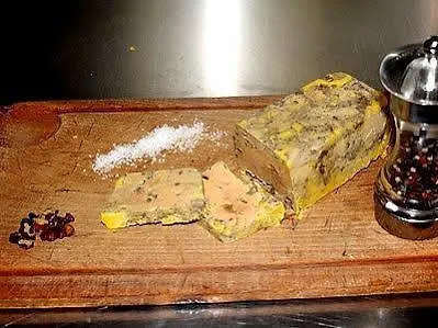 Logis Hotels- De La Tour - Et Restaurant 2* Sauzet (Lot)