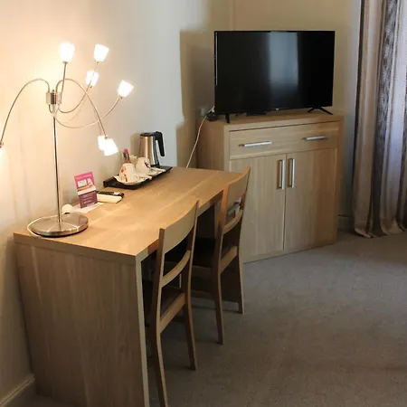 Hotel Logis Hotels- De La Tour - Et Restaurant