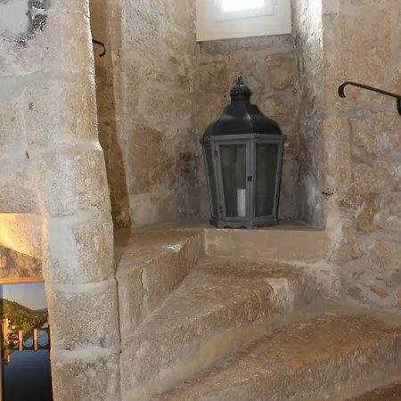 Logis Hotels- De La Tour - Et Restaurant 2* Sauzet