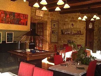 Logis Hotels- De La Tour - Et Restaurant Hotel Sauzet (Lot)