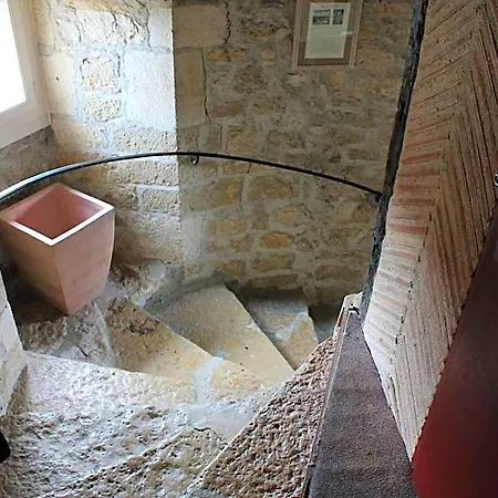 Logis Hotels- De La Tour - Et Restaurant 2* Sauzet