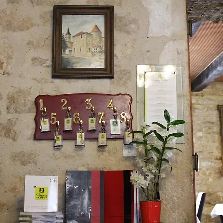 Logis Hotels- De La Tour - Et Restaurant Szálloda Sauzet